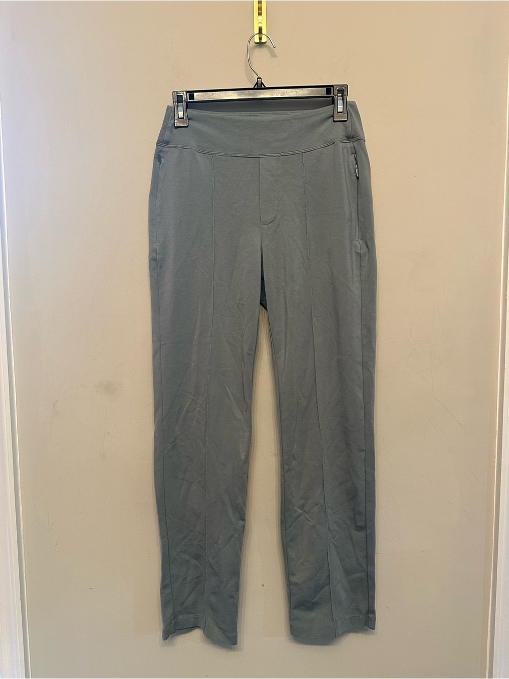 Athleta Slate Gray Straight-Leg Active/Work Pants Size 4